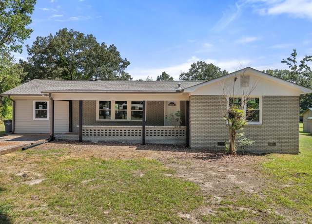 Property at 136 Co Rd 172, Florence, AL, 4 beds, 3 baths