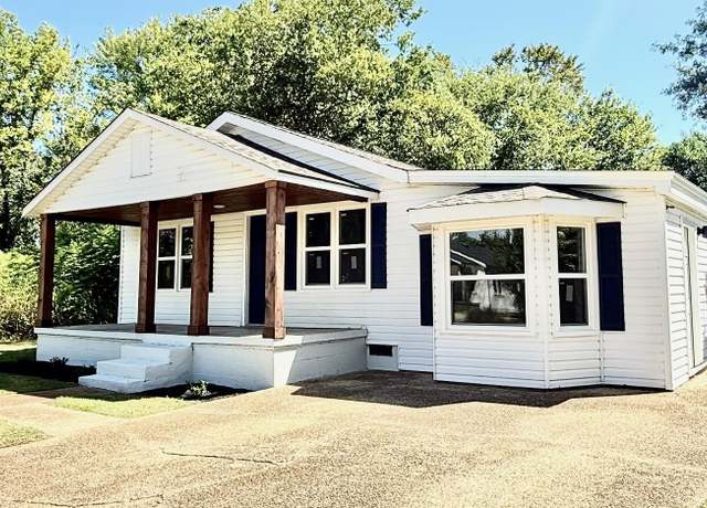 Property at 214 N Weakley St, Florence, AL, 2 beds, 1 bath