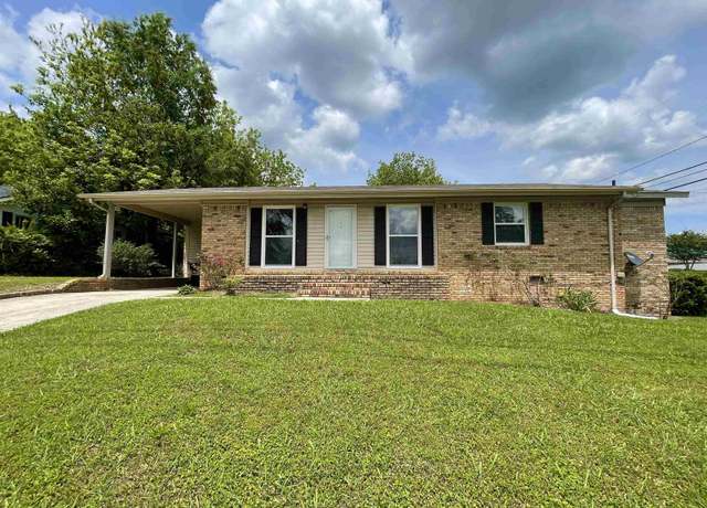 Property at 1301 Ann St NW, Cullman, AL, 3 beds, 2 baths