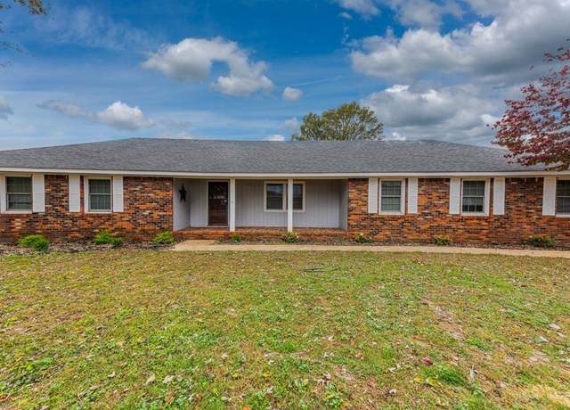 Property at 806 Edison Ave, Muscle Shoals, AL, 4 beds, 2 baths