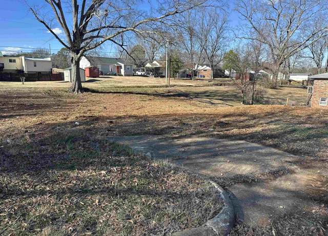 Property at 1115 Atlanta St, Florence, AL