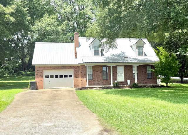 Property at 721 Carter St, Red Bay, AL, 3 beds, 2 baths