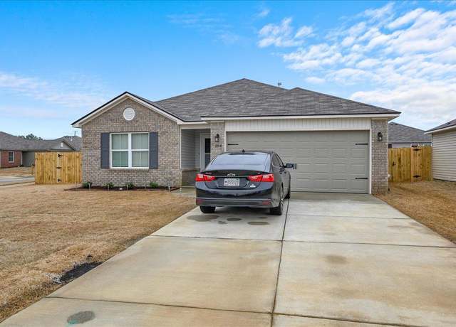 Property at 1644 Dryden St SE, Cullman, AL, 3 beds, 2 baths