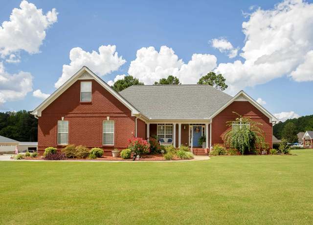 Property at 175 Ponderosa Way, Muscle Shoals, AL, 3 beds, 2 baths