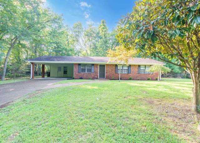 Property at 657 Rivermont Rd, Florence, AL, 3 beds, 2 baths