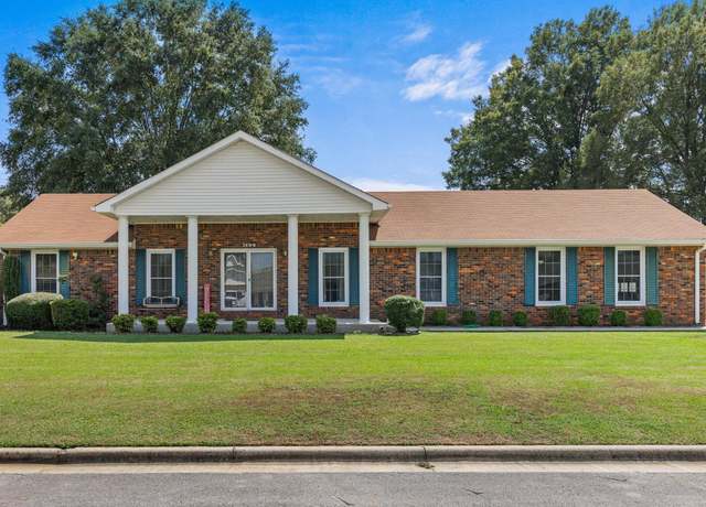 Property at 1806 Virginia Ave, Muscle Shoals, AL, 3 beds, 1 bath