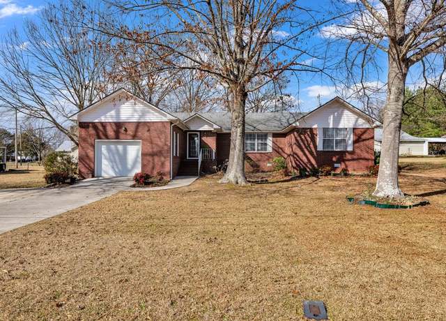 Property at 128 Michelle St NW, Hanceville, AL, 2 beds, 1.5 baths
