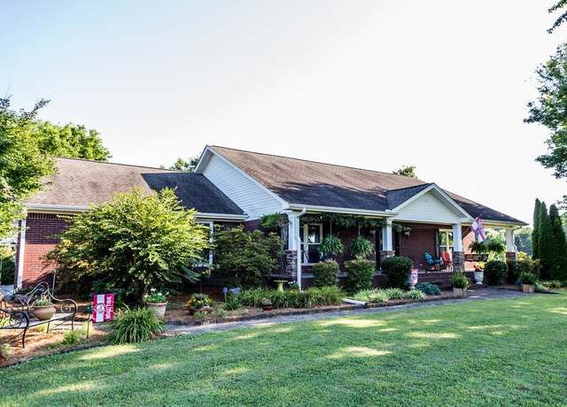 Property at 1590 County Farm Rd, Tuscumbia, AL, 3 beds, 2 baths