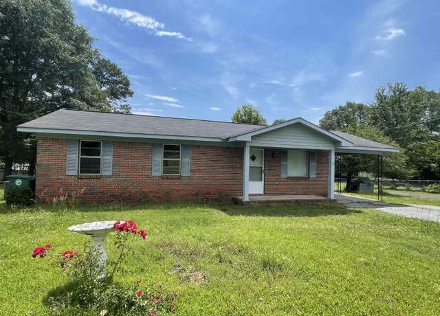 Property at 10 Dodson St, Cullman, AL, 3 beds, 1 bath