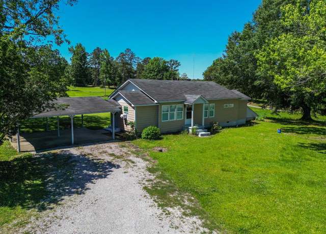 Property at 1924 Bexar Ave E, Hamilton, AL, 3 beds, 1 bath