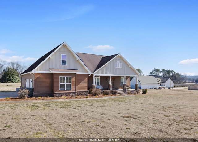 Property at 1104 Anna Dr, Tuscumbia, AL, 4 beds, 4 baths