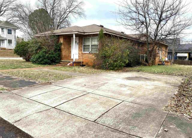Property at 301 E 7th St Unit 1 & 2, Sheffield, AL, 4 beds, 2 baths