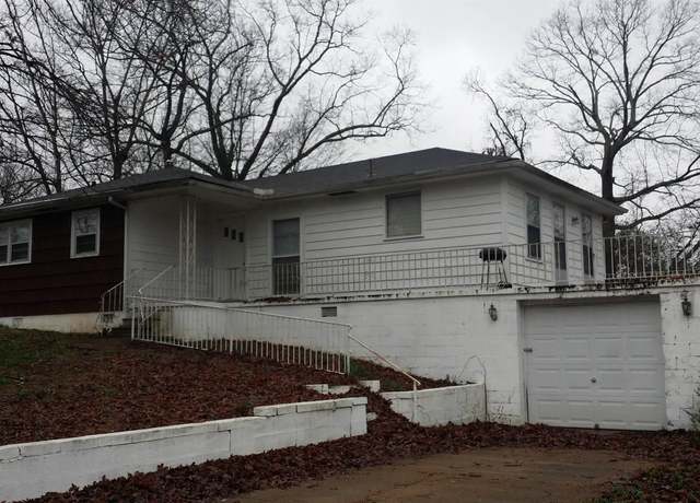 Property at 1931 Maple Ave, Florence, AL, 2 beds, 1 bath