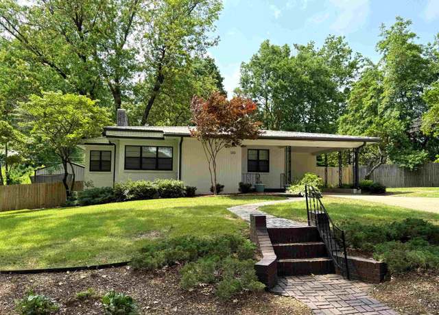 Property at 510 Riverview Dr, Florence, AL, 3 beds, 2 baths