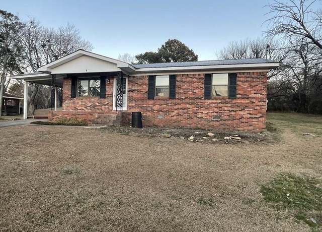 Property at 248 Lakeshore Dr, Haleyville, AL, 3 beds, 1.5 baths