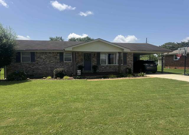 Property at 1104 Highland Ave, Muscle Shoals, AL, 3 beds, 1.5 baths