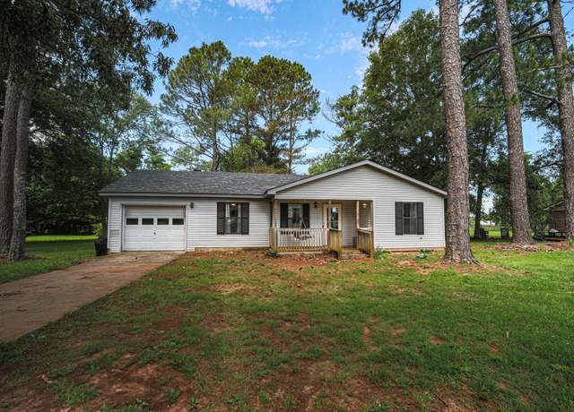 Property at 383 Hood St, Town Creek, AL, 3 beds, 1 bath