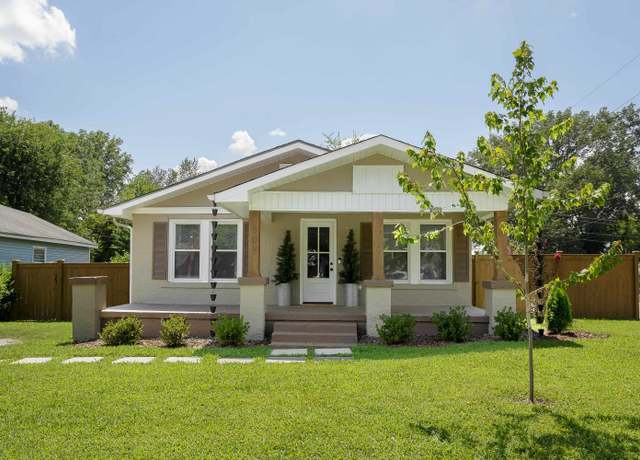 Property at 302 S Patton St, Florence, AL, 2 beds, 1 bath