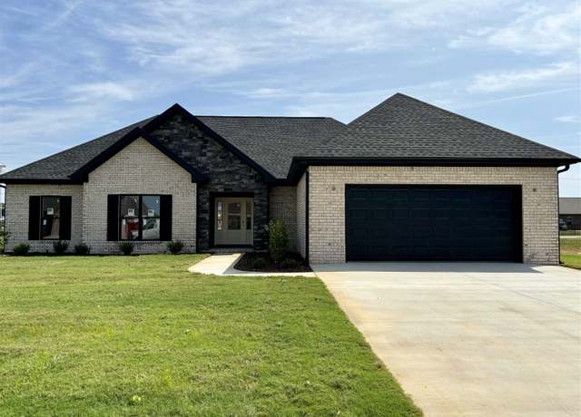 Property at 196 Wynchase Dr E, Muscle Shoals, AL, 4 beds, 2 baths