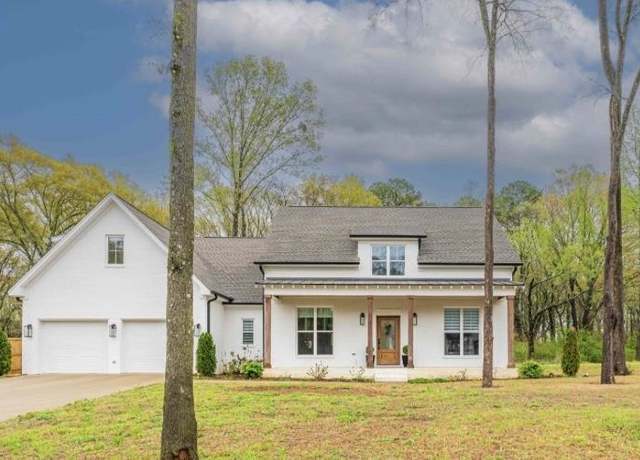 Property at 108 River Colors Dr, Muscle Shoals, AL, 4 beds, 3 baths