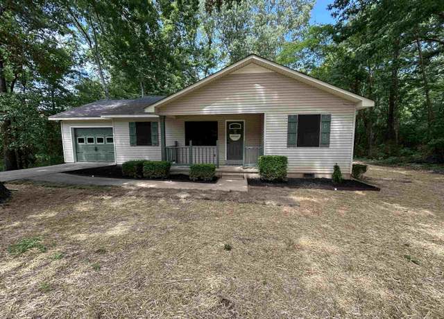 Property at 700 Westgate Dr, Russellville, AL, 3 beds, 2 baths