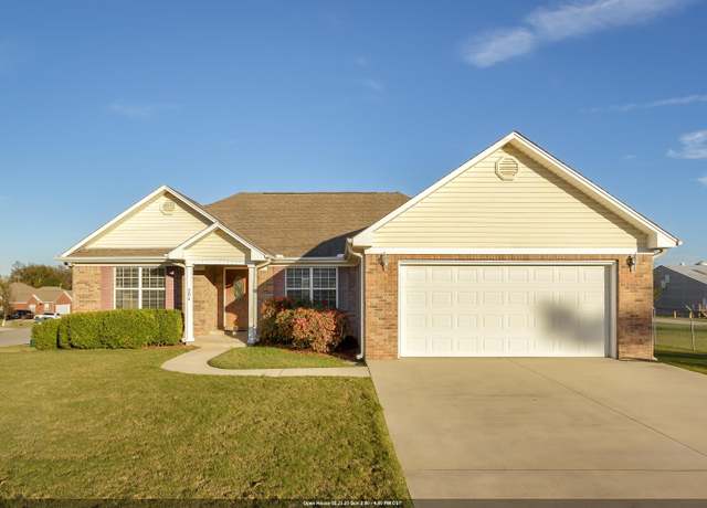 Property at 204 N King St, Tuscumbia, AL, 3 beds, 2 baths