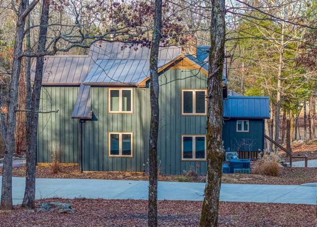 Property at 201 Morisette Dr, Russellville, AL, 3 beds, 3 baths