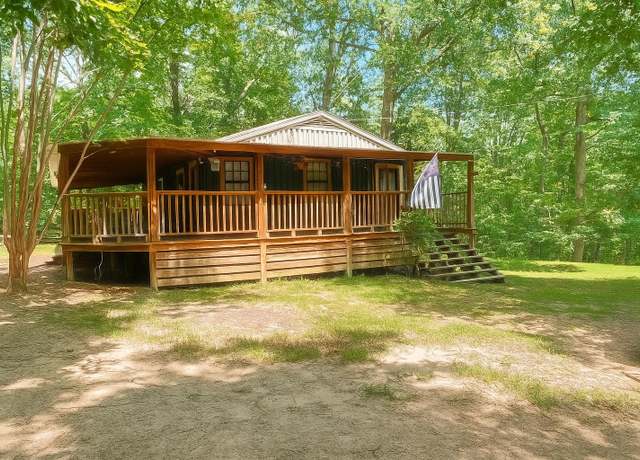 Property at 405 Ponderosa Dr, Tuscumbia, AL, 3 beds, 1.5 baths