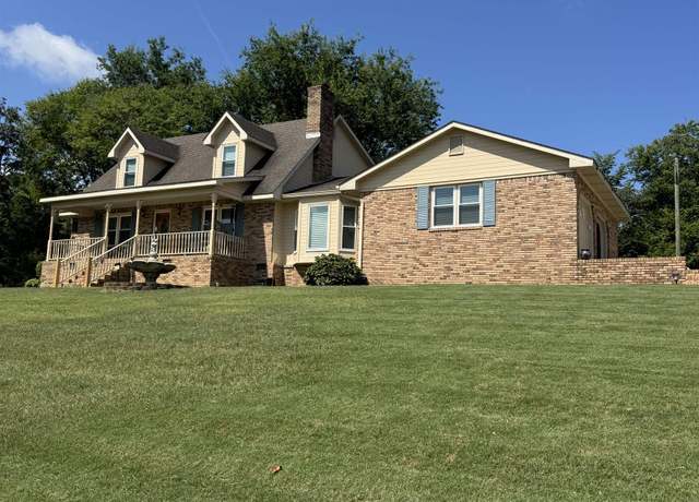 Property at 1327 N Jackson Ave, Russellville, AL, 3 beds, 2.5 baths
