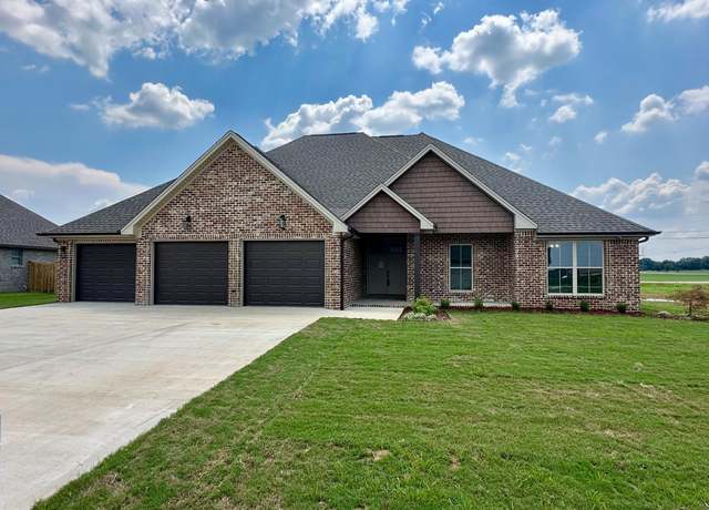 Property at 182 E Wynchase Dr, Muscle Shoals, AL, 4 beds, 3 baths