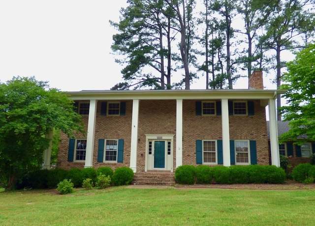 Property at 2105 Bower Dr, Florence, AL, 3 beds, 2.5 baths