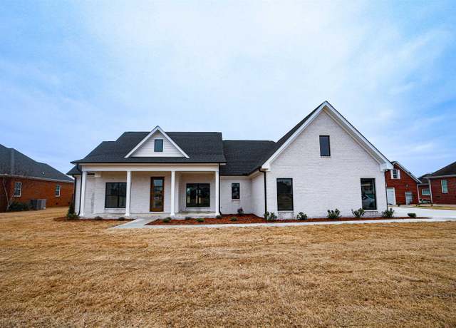 Property at 107 Heritage Pl, Tuscumbia, AL, 4 beds, 2.5 baths