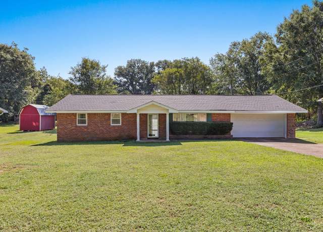 Property at 241 Meadow Hill Rd, Sheffield, AL, 3 beds, 2 baths