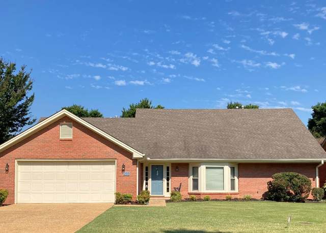 Property at 205 Heather Ct, Florence, AL, 3 beds, 3 baths