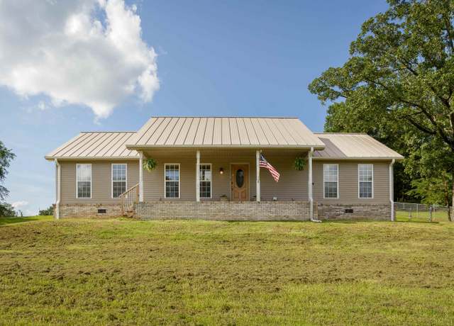 Property at 152 Locust Ln, Tuscumbia, AL, 3 beds, 2 baths