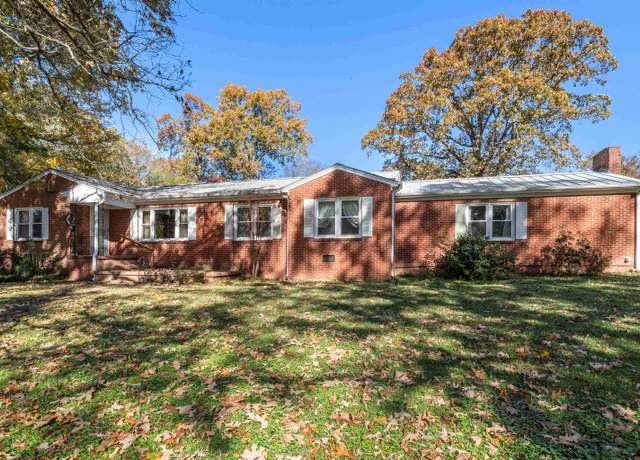 Property at 1215 Ingleside Ave, Florence, AL, 3 beds, 2 baths