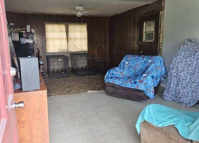 Property at 210 Moore St, Tuscumbia, AL, 3 beds, 1.5 baths