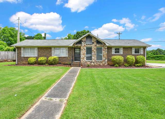 Property at 1749 Northwest Ln NW, Cullman, AL, 3 beds, 2 baths