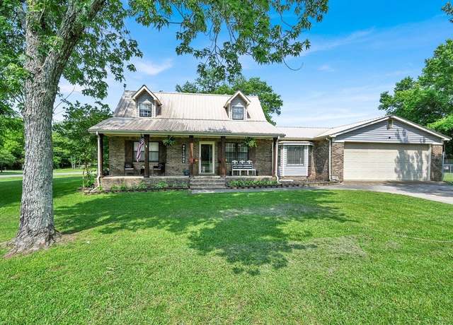 Property at 168 S 2nd St, Addison, AL, 4 beds, 2.5 baths