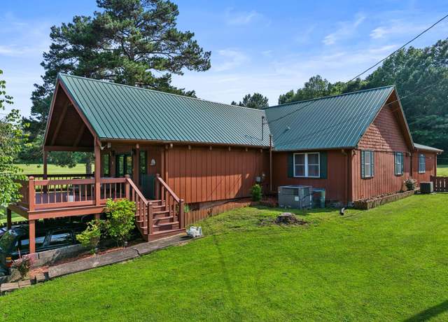 Property at 1061 Co Rd 1422, Cullman, AL, 4 beds, 2.5 baths
