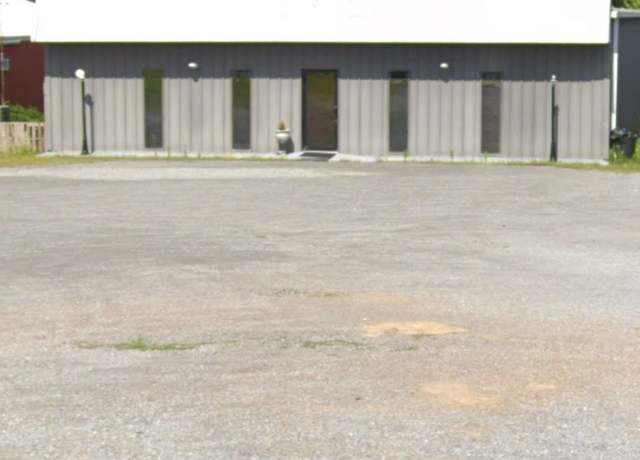 Property at 2336 N Brindlee Mountain Pkwy, Arab, AL, 1.5 baths