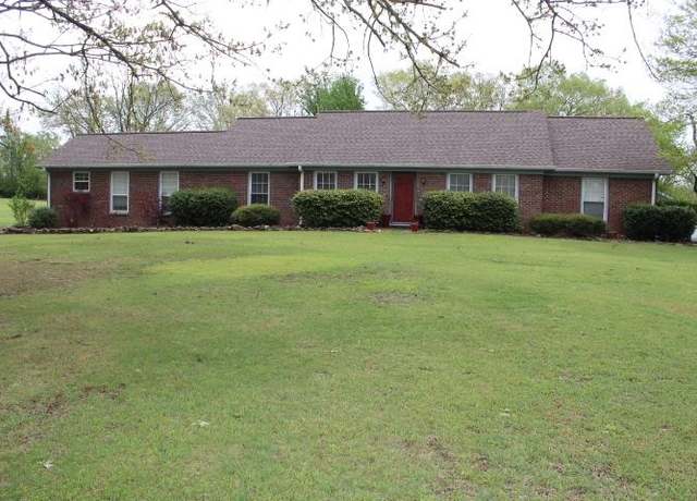 Property at 200 Old Brompton Ln, Killen, AL, 4 beds, 3 baths