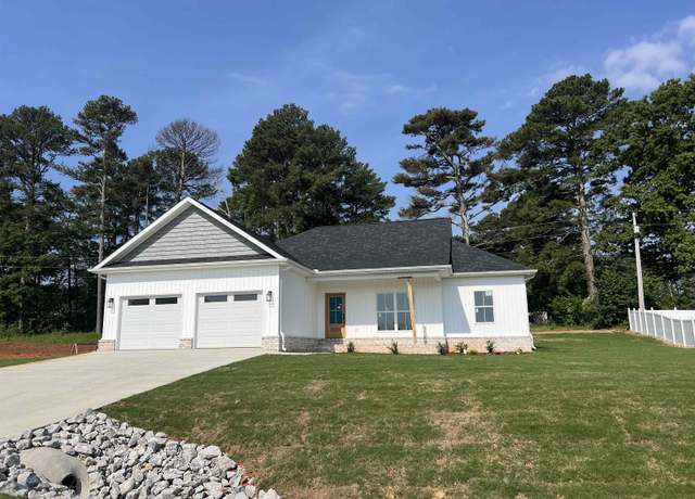 Property at 721 Oakview Cir, Killen, AL, 3 beds, 2 baths