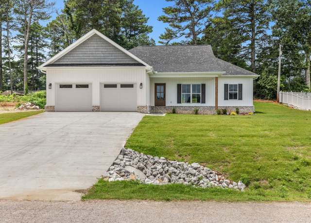 Property at 721 Oakview Cir, Killen, AL, 3 beds, 2 baths