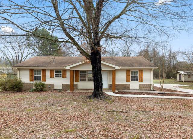 Property at 330 Oak St, Killen, AL, 3 beds, 2 baths