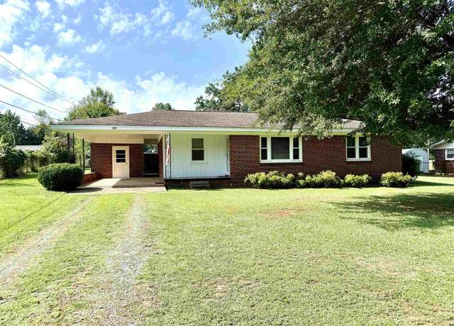 Property at 101 Co Rd 457, Florence, AL, 3 beds, 1 bath