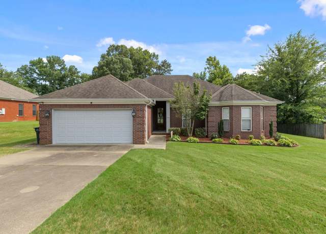 Property at 309 Kingston Dr, Florence, AL, 4 beds, 2 baths