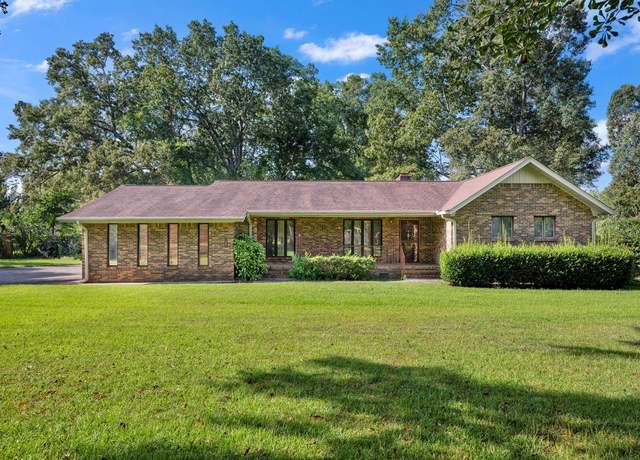Property at 687 Co Rd 597, Hanceville, AL, 3 beds, 2 baths