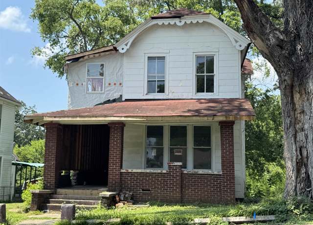 Property at 703 Austin Ave, Sheffield, AL, 2 beds, 1 bath