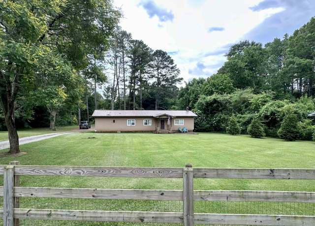 Property at 32 Wray Rd, Guntersville, AL, 3 beds, 2 baths